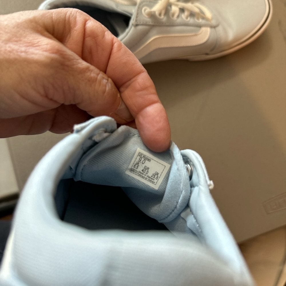 Women's light blue vans size 9 excellent condition - Picture 4 of 4